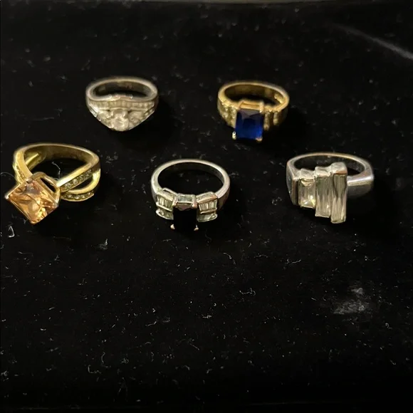 Elegant Gold and Silver Ring Set(5) - Picture 1 of 11
